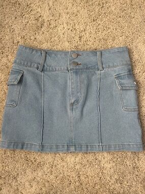 NWOT Emory Park Light Wash Denim Mini Skirt with Side Pockets Size S